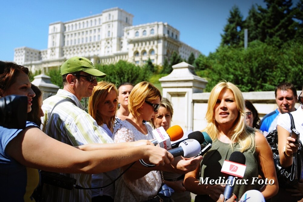 Elena Udrea: Va trebui sa aducem mai multi tineri in Bucuresti. Planul de marketing turistic - Imaginea 3