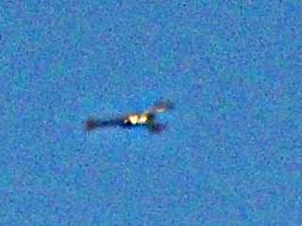 Scorpion zburator neidentificat. Un OZN ciudat, fotografiat pe cerul Spaniei - Imaginea 1