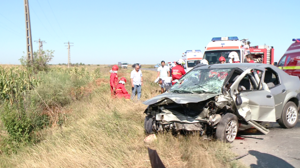 Trei persoane si-au pierdut viata si alte trei au fost ranite intr-un accident langa Timisoara - Imaginea 2