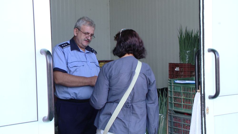 Control printre comerciantii din Timisoara. Peste sase tone de legume si fructe au fost confiscate - Imaginea 2