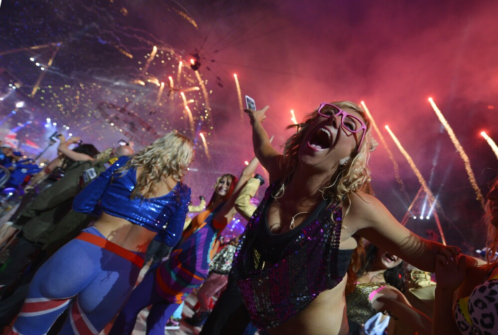 Ceremonie de inchidere a JO cu 80.000 de oameni in tribune, artificii, ritm si culoare. GALERIE FOTO - Imaginea 8