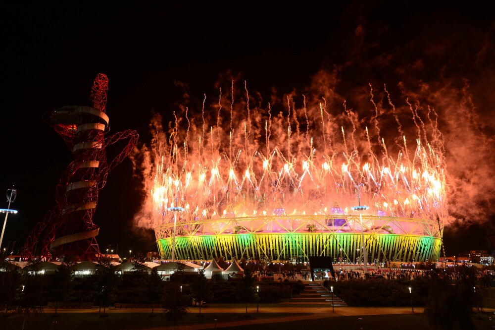 Ceremonie de inchidere a JO cu 80.000 de oameni in tribune, artificii, ritm si culoare. GALERIE FOTO - Imaginea 5