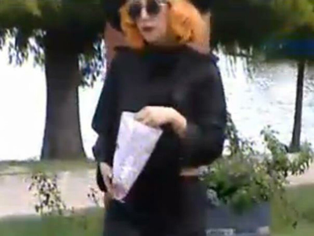 Lady Gaga a vizitat Parcul Herastrau din Bucuresti inainte de a parasi Romania - Imaginea 1