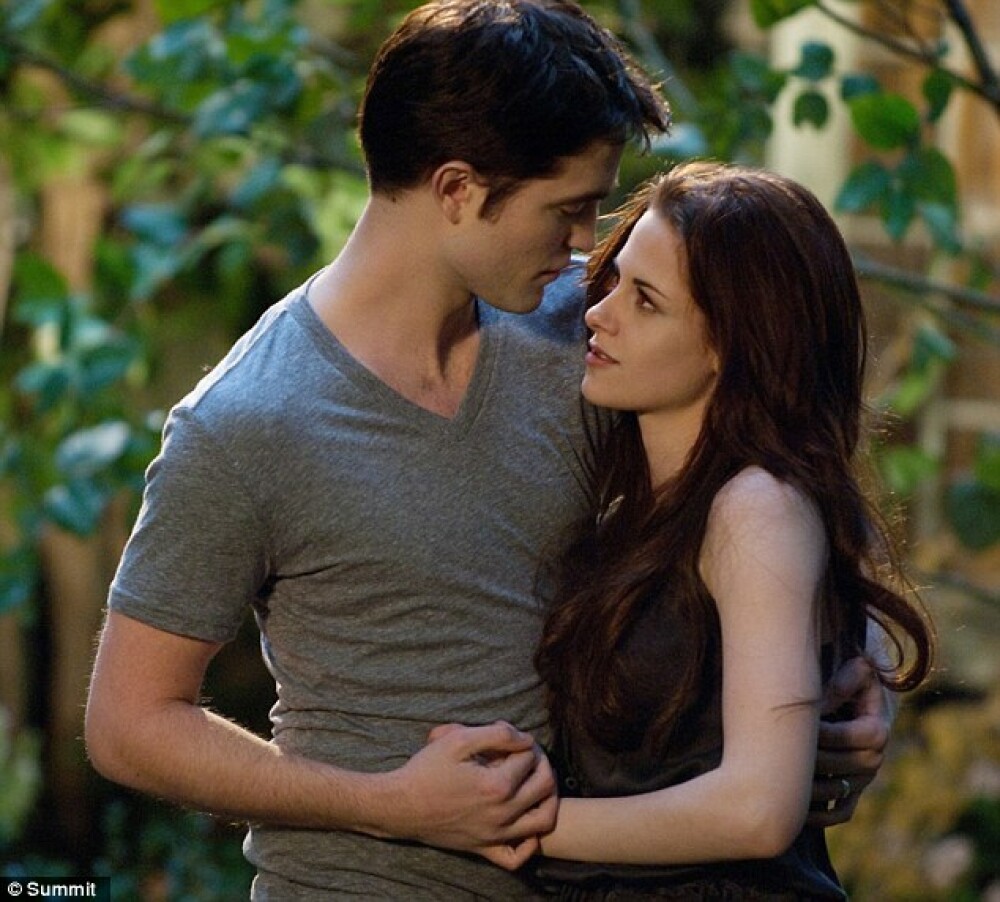 Poza care le da sperante fanilor Twilight. Kristen Stewart si Robert Pattinson, din nou impreuna - Imaginea 1