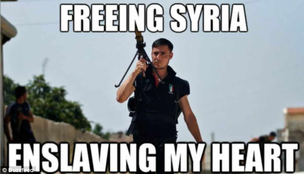 Din simbol al revoltei populare, sex-simbol. Rebelul sirian de care s-a indragostit tot internetul - Imaginea 2