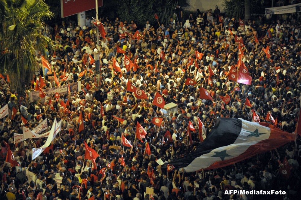 40.000 de manifestanti au cerut demisia guvernului in Tunisia: 