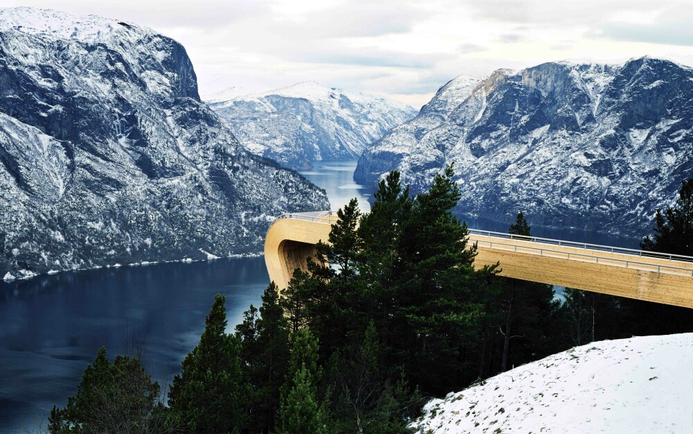Cei care au fost acolo spun ca este cea mai frumoasa priveliste din lume. Cum arata fiordul norvegian Aurland de la inaltime - Imaginea 4