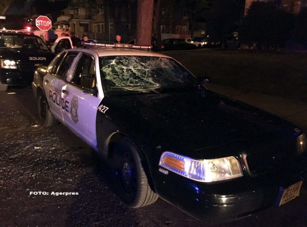 A doua noapte de violente in Milwaukee. O persoana a fost impuscata, iar un politist a fost ranit. VIDEO si FOTO - Imaginea 1