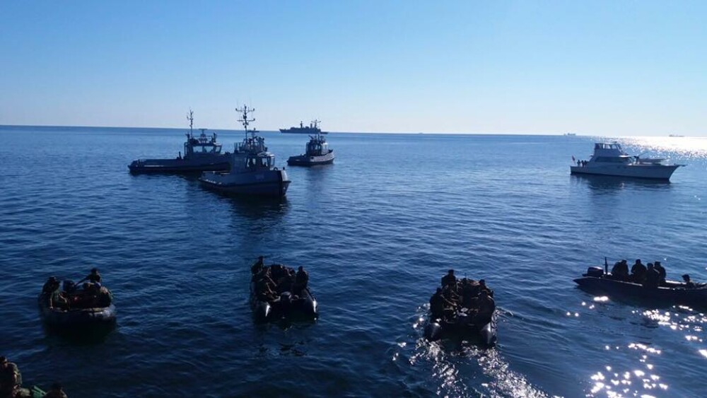 Lupte navale simulate in portul Constanta, de Ziua Marinei. Iohannis: 