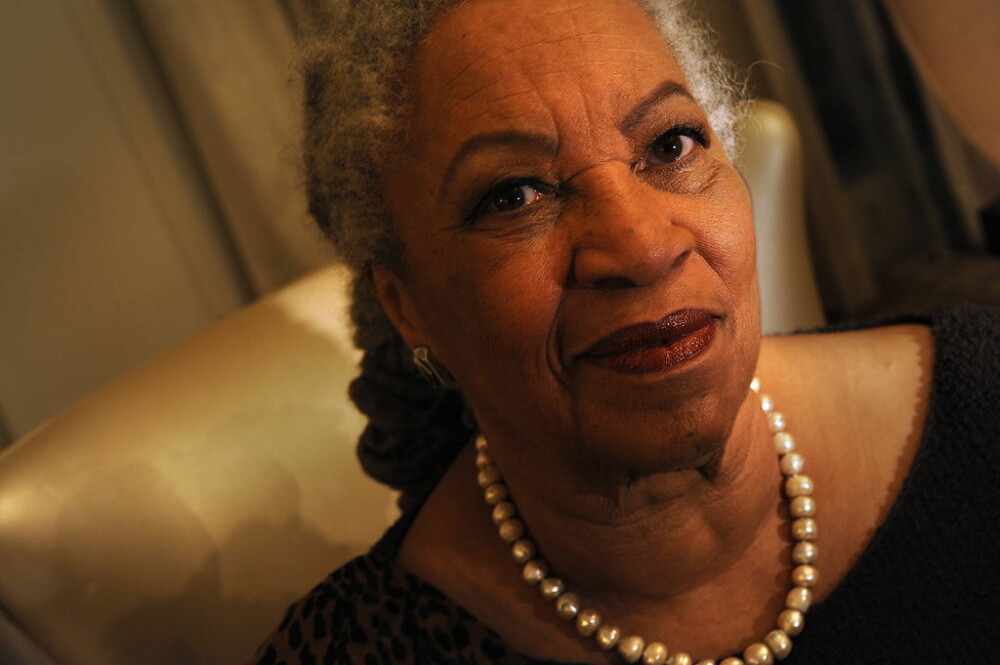 Scriitoarea Toni Morrison a murit. A fost prima femeie de culoare laureată cu premiul Nobel - Imaginea 1