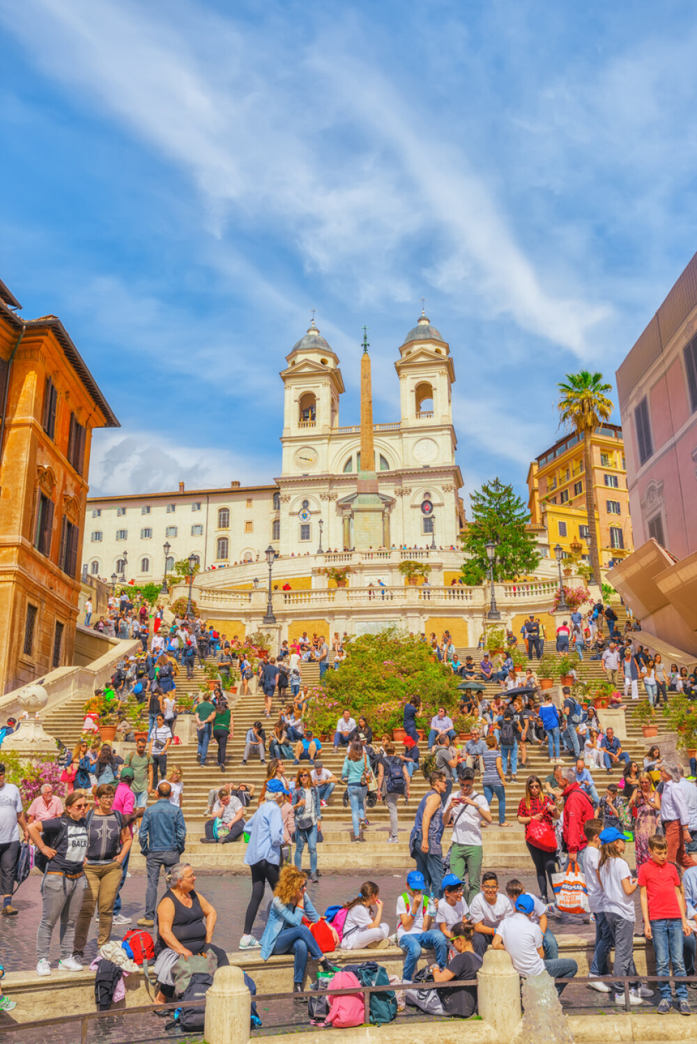 Turiştii nu mai au voie să se aşeze pe faimoasele Trepte Spaniole din Roma. Ce amenzi riscă - Imaginea 8