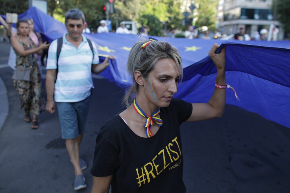 GALERIE FOTO cu protestul de pe 10 august din Piața Victoriei - Imaginea 6