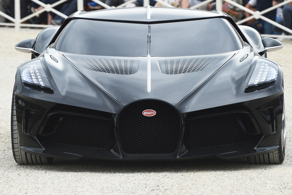 Cea mai scumpă mașină din istorie. Noul model Bugatti, cumpărat cu 16.800.000 €. FOTO - Imaginea 2