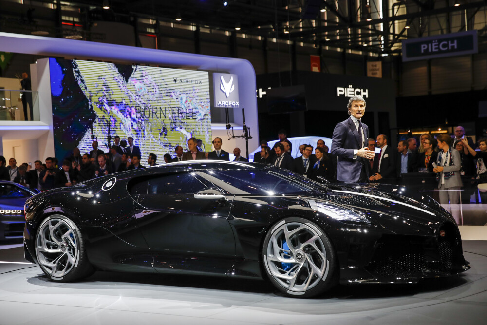 Cea mai scumpă mașină din istorie. Noul model Bugatti, cumpărat cu 16.800.000 €. FOTO - Imaginea 10