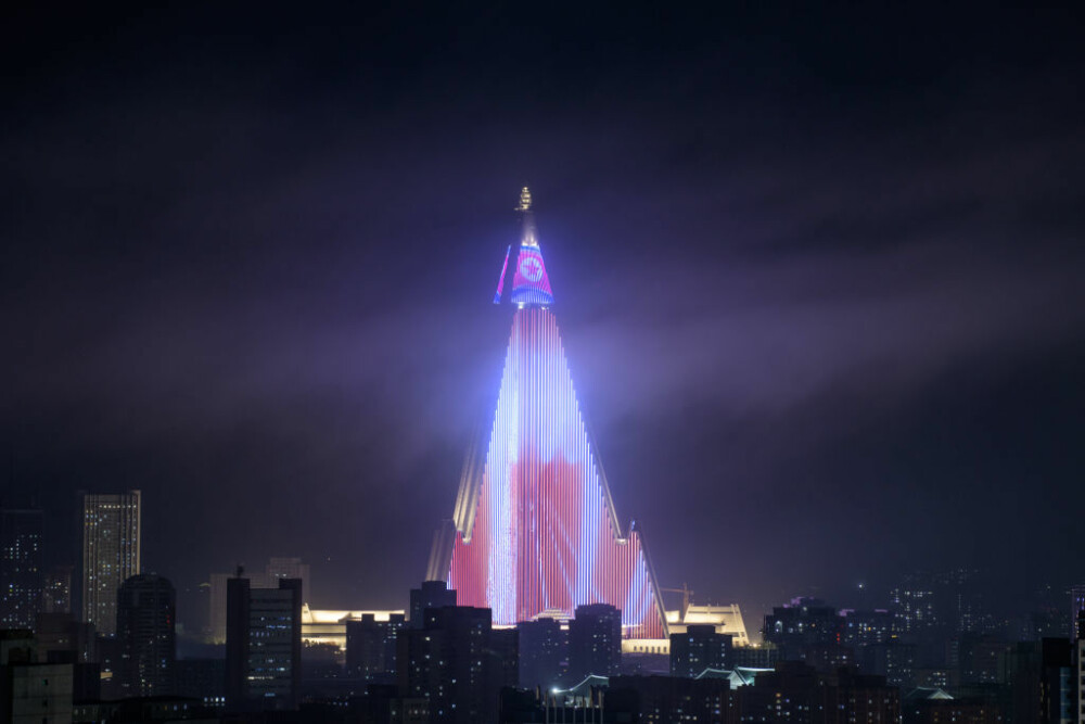 Cea mai înaltă clădire nelocuită se află în Coreea de Nord. Câți bani a costat proiectul - Imaginea 3