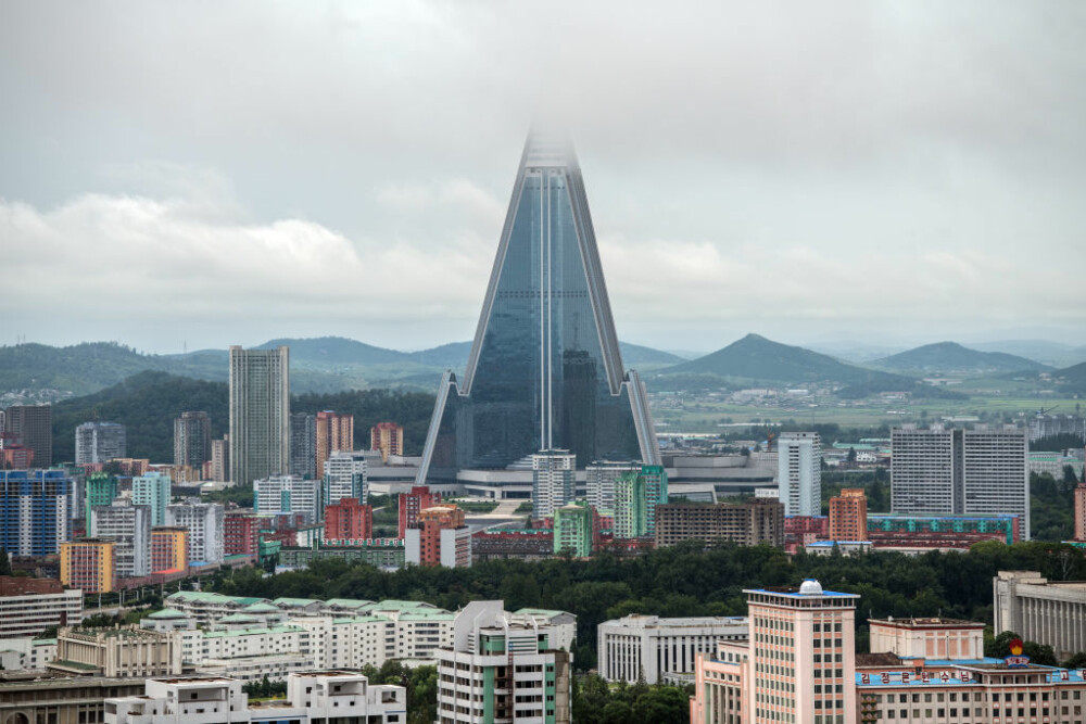 Cea mai înaltă clădire nelocuită se află în Coreea de Nord. Câți bani a costat proiectul - Imaginea 1