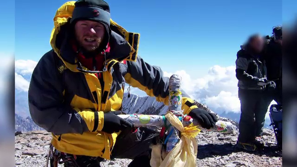 Trupul alpinistului Zsolt Torok a fost recuperat de salvamontişti - Imaginea 16