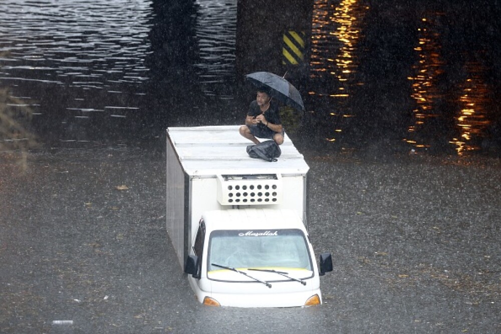 Scene apocaliptice în Istanbul. Inundații masive au paralizat orașul - Imaginea 1