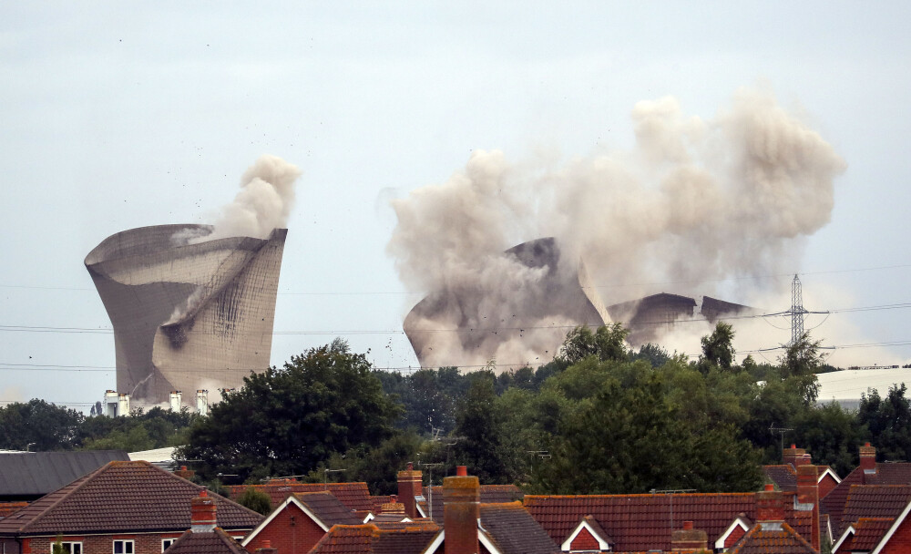 Demolare periculoasă: 50.000 de case, fără curent după o implozie de 10 secunde. VIDEO - Imaginea 3
