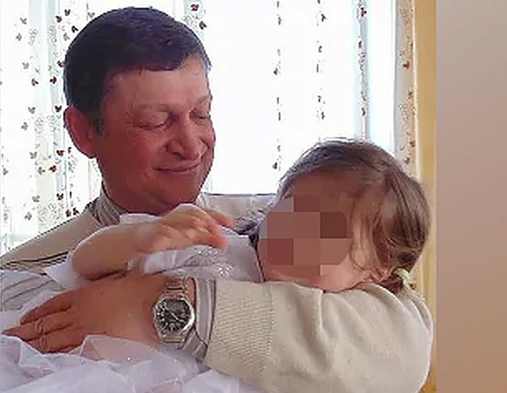 Un parlamentar și-a împușcat soția cu 20 de ani mai tânără chiar în fața copiilor - Imaginea 2