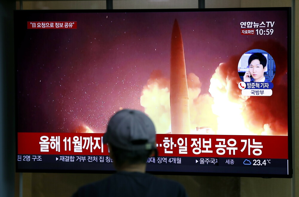 Coreea de Nord a lansat 2 rachete balistice în Marea Japoniei - Imaginea 2