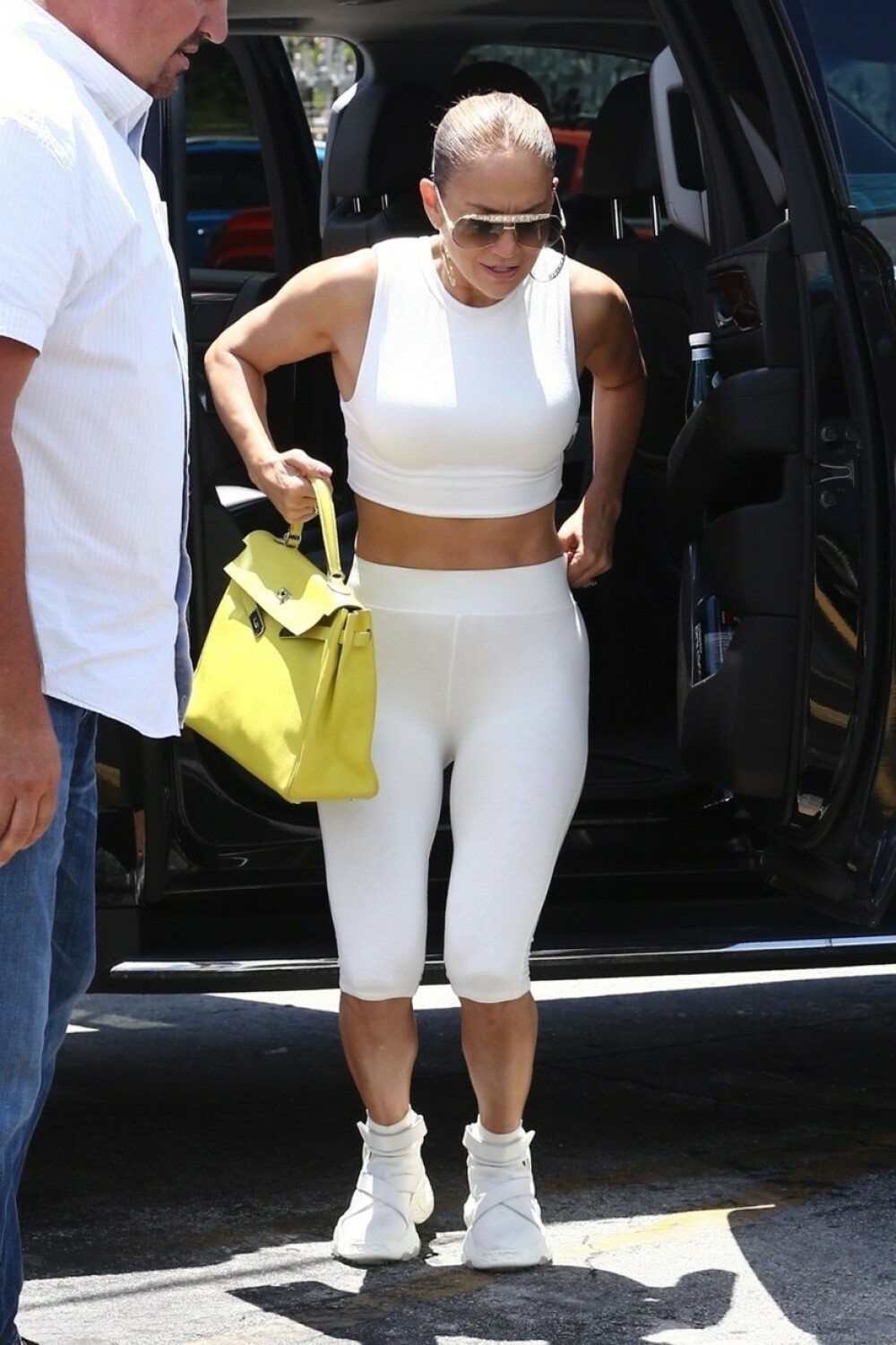 Jennifer Lopez, apariție inedită la Miami. Ce și-a luat cu ea la sala de fitness. GALERIE FOTO - Imaginea 6
