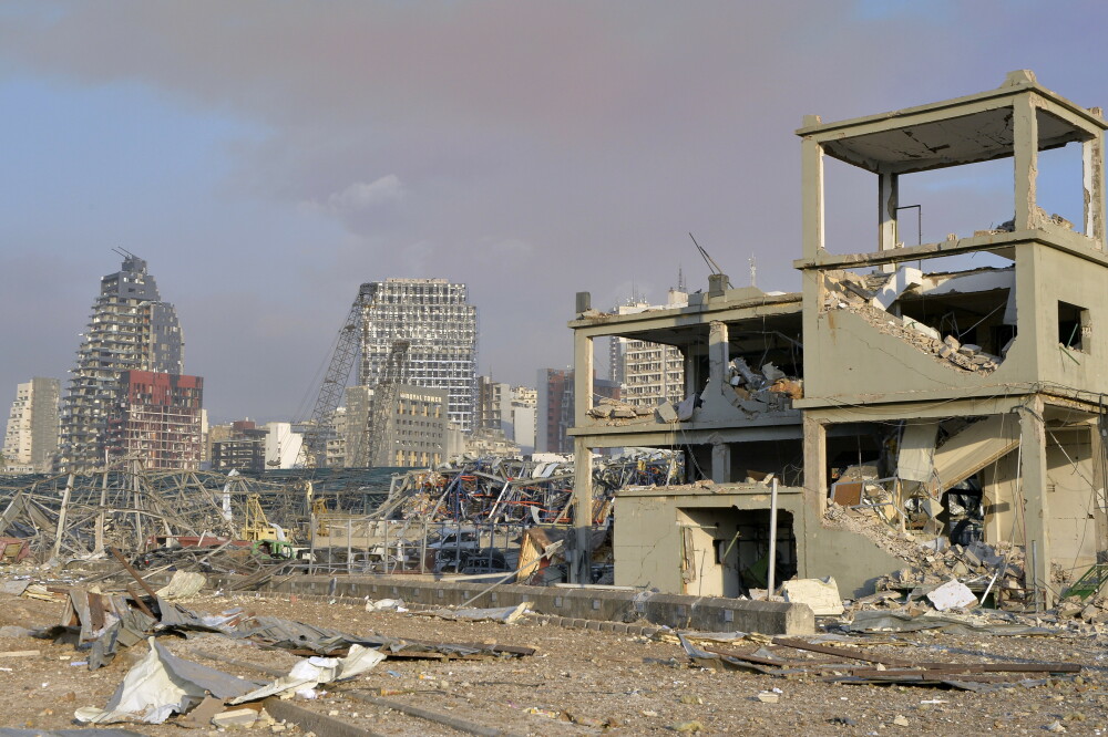 GALERIE FOTO. Doi ani de la explozia din Beirut, soldată cu peste 200 de morţi. Experţi ONU cer o anchetă internaţională - Imaginea 8