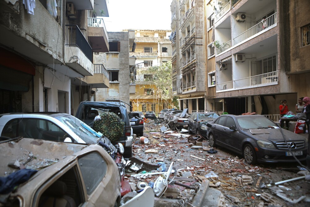 Imaginile dezastrului din Beirut. Stare de urgență în capitala Libanului după explozie. GALERIE FOTO - Imaginea 25