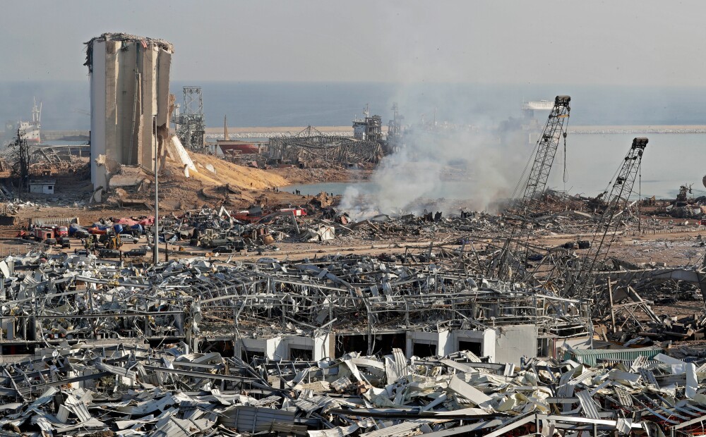 Imaginile dezastrului din Beirut. Stare de urgență în capitala Libanului după explozie. GALERIE FOTO - Imaginea 18