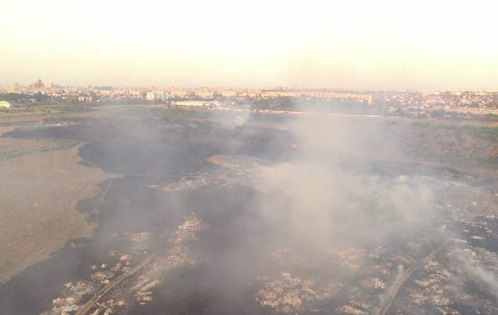 Dezastrul provocat de incendiul din zona Ghencea. Imagini cu drona - Imaginea 1