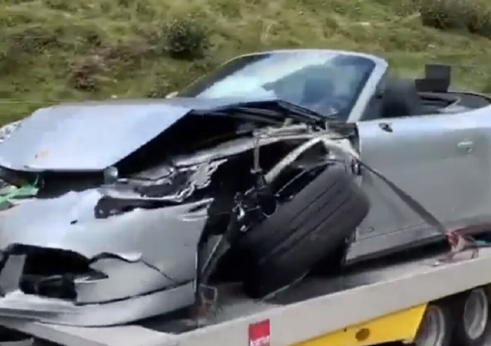 VIDEO Porsche distrus într-un accident cu un Bugatti, pe o șosea de munte. Daunele suferite de bolidul de 3,5 milioane € - Imaginea 1