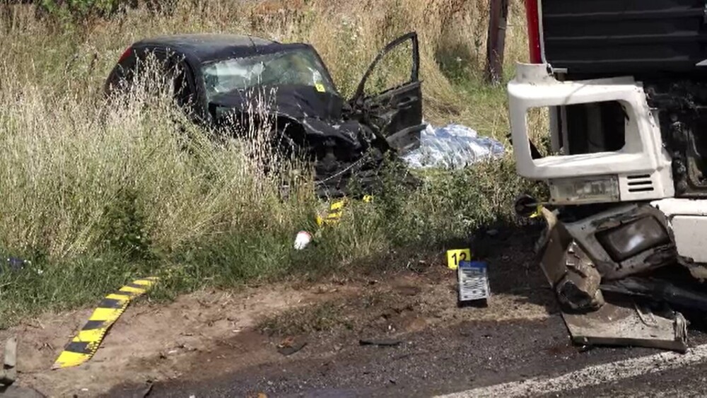 Trei morţi şi patru răniţi în urma unui accident rutier grav, în localitatea Albina din județul Timiș - Imaginea 2