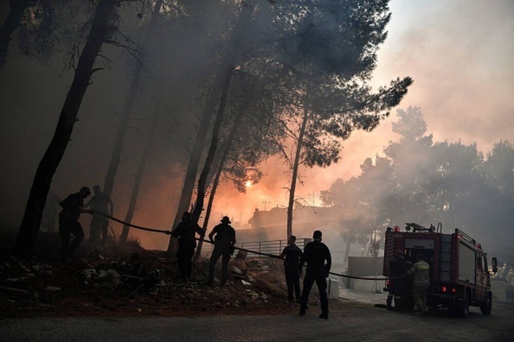 Imagini de coșmar în Grecia, transformată într-un imens cuptor. Corespondență Știrile PRO TV din Atena - Imaginea 2