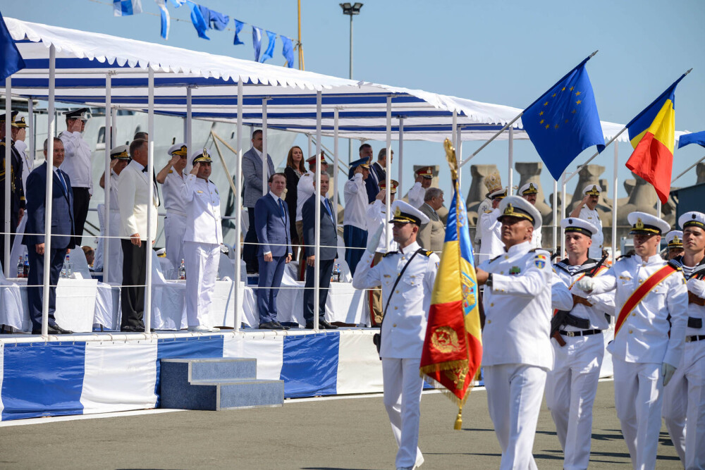 Iohannis, de Ziua Marinei: „Fără o armată puternică, România nu îşi poate menţine statutul de membru NATO” - Imaginea 3
