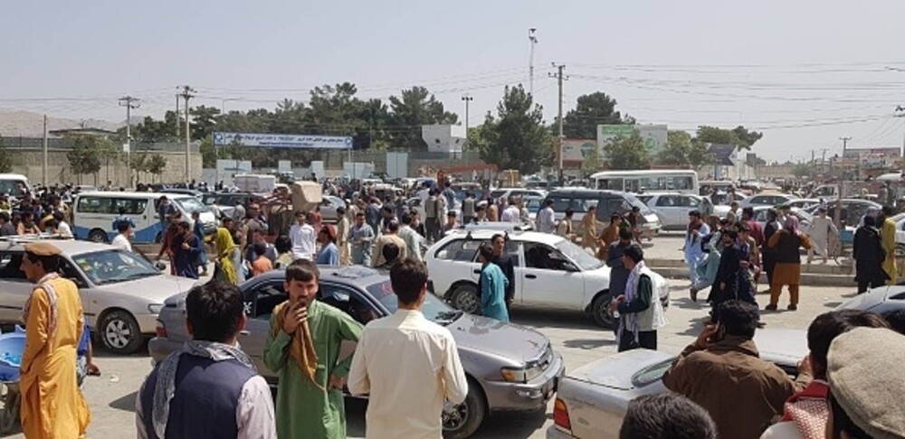 O jurnalistă CNN s-a aventurat pe străzile din Kabul, printre talibani. Ce i-au spus soldații - Imaginea 8