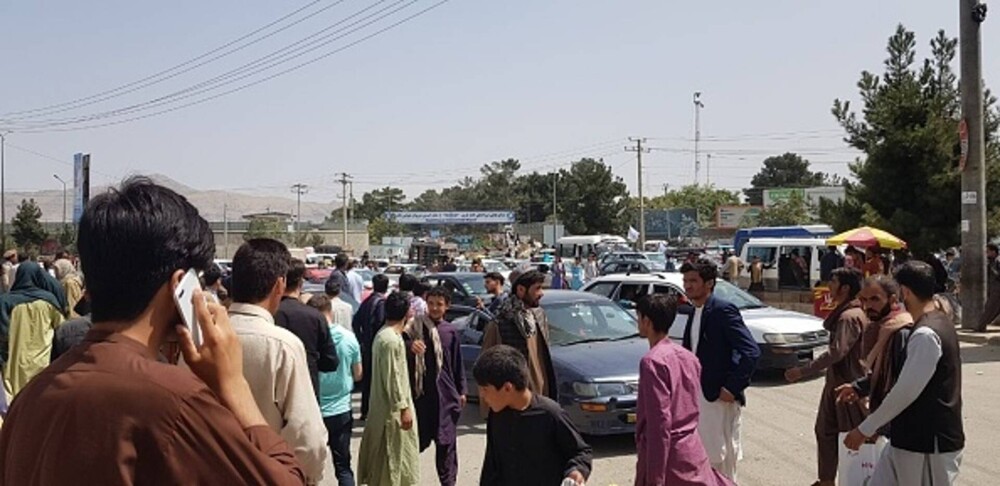 O jurnalistă CNN s-a aventurat pe străzile din Kabul, printre talibani. Ce i-au spus soldații - Imaginea 7