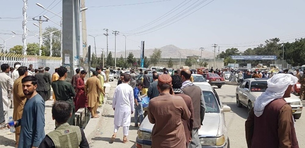 O jurnalistă CNN s-a aventurat pe străzile din Kabul, printre talibani. Ce i-au spus soldații - Imaginea 2