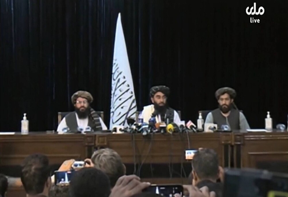 Prima conferinţă de presă a talibanilor: „Emiratul Islamic nu se va răzbuna pe nimeni. Nu mai vrem conflicte” - Imaginea 1