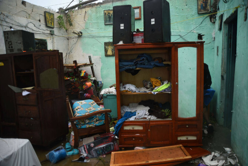 Imaginile dezastrului, în Mexic, după uragan. Cel puțin 8 morți: “Totul a dispărut, a luat tot cu el”. VIDEO și GALERIE FOTO - Imaginea 2