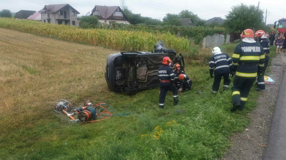 Accident mortal în județul Iași. Un copil de 14 ani a murit în urma impactului dintre o mașină și un TIR | GALERIE FOTO - Imaginea 3