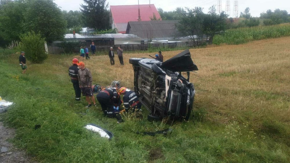 Accident mortal în județul Iași. Un copil de 14 ani a murit în urma impactului dintre o mașină și un TIR | GALERIE FOTO - Imaginea 1