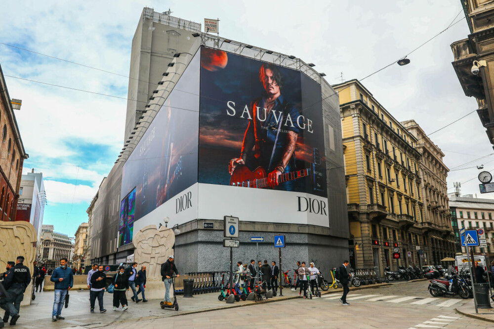 Johnny Depp a semnat o nouă înţelegere cu Dior pentru a continua să fie imaginea parfumului „Sauvage” | GALERIE FOTO - Imaginea 4