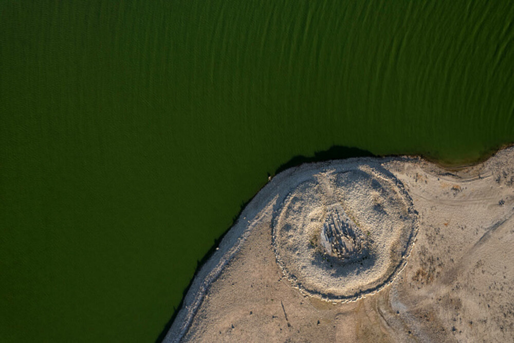 Descoperire spectaculoasă în Spania, după secarea unui lac. Este vechi de 7.000 de ani. GALERIE FOTO - Imaginea 9