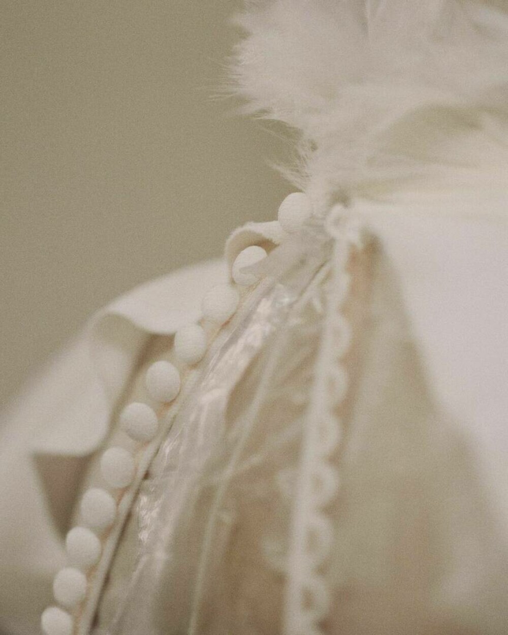 Jennifer Lopez a publicat fotografii cu rochiile de mireasă de la nunta cu Ben Affleck | GALERIE FOTO - Imaginea 3