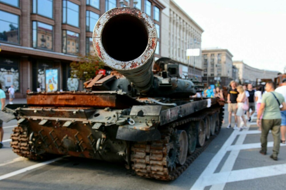 Ziua Independenței Ucrainei, marcată la Kiev printr-o expoziție cu echipament militar rusesc distrus | GALERIE FOTO - Imaginea 1