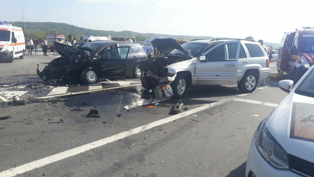 Accident grav în Bistrița-Năsăud. O persoană a murit și alte șapte au fost rănite - Imaginea 1