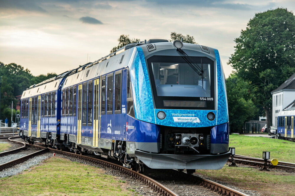 Germania a inaugurat prima flotă de trenuri cu hidrogen din lume. VIDEO ȘI GALERIE FOTO - Imaginea 11