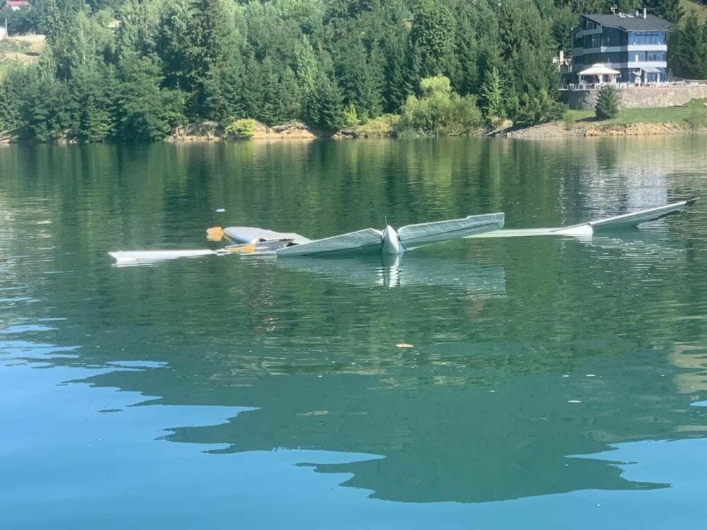 Încă un accident aviatic în România. Un avion ușor s-a prăbușit în lacul Colibița. Pilotul a murit | FOTO - Imaginea 4