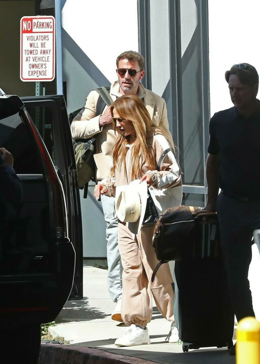 Cum au fost surprinși Jennifer Lopez și Ben Affleck când s-au întors din luna de miere | GALERIE FOTO - Imaginea 2