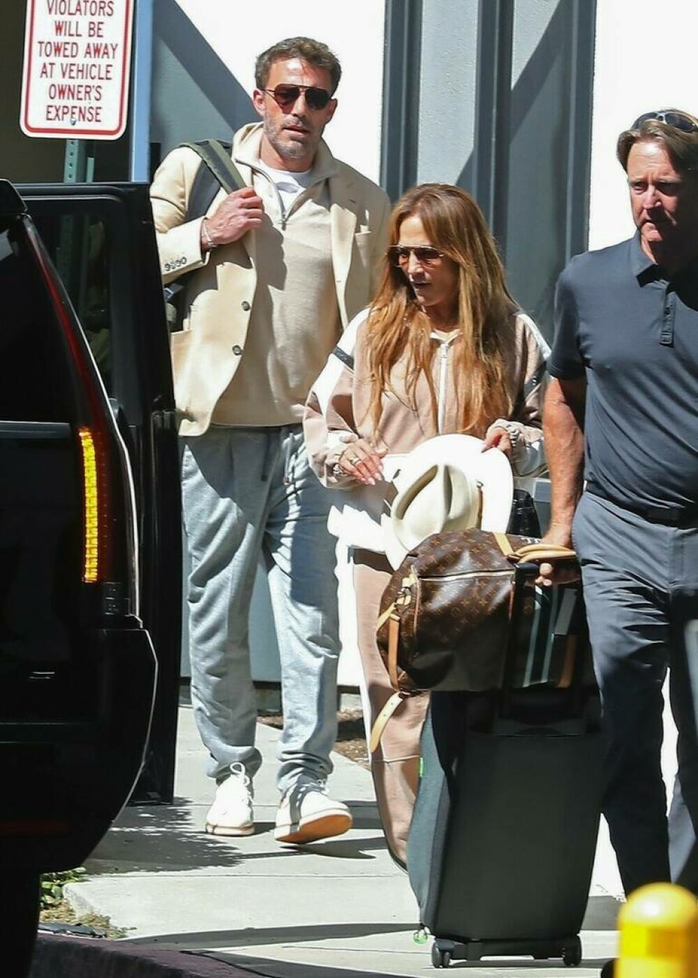 Cum au fost surprinși Jennifer Lopez și Ben Affleck când s-au întors din luna de miere | GALERIE FOTO - Imaginea 6